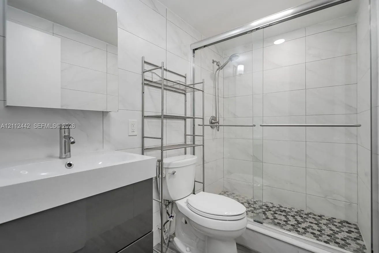 2455 NE 51st Street #E114