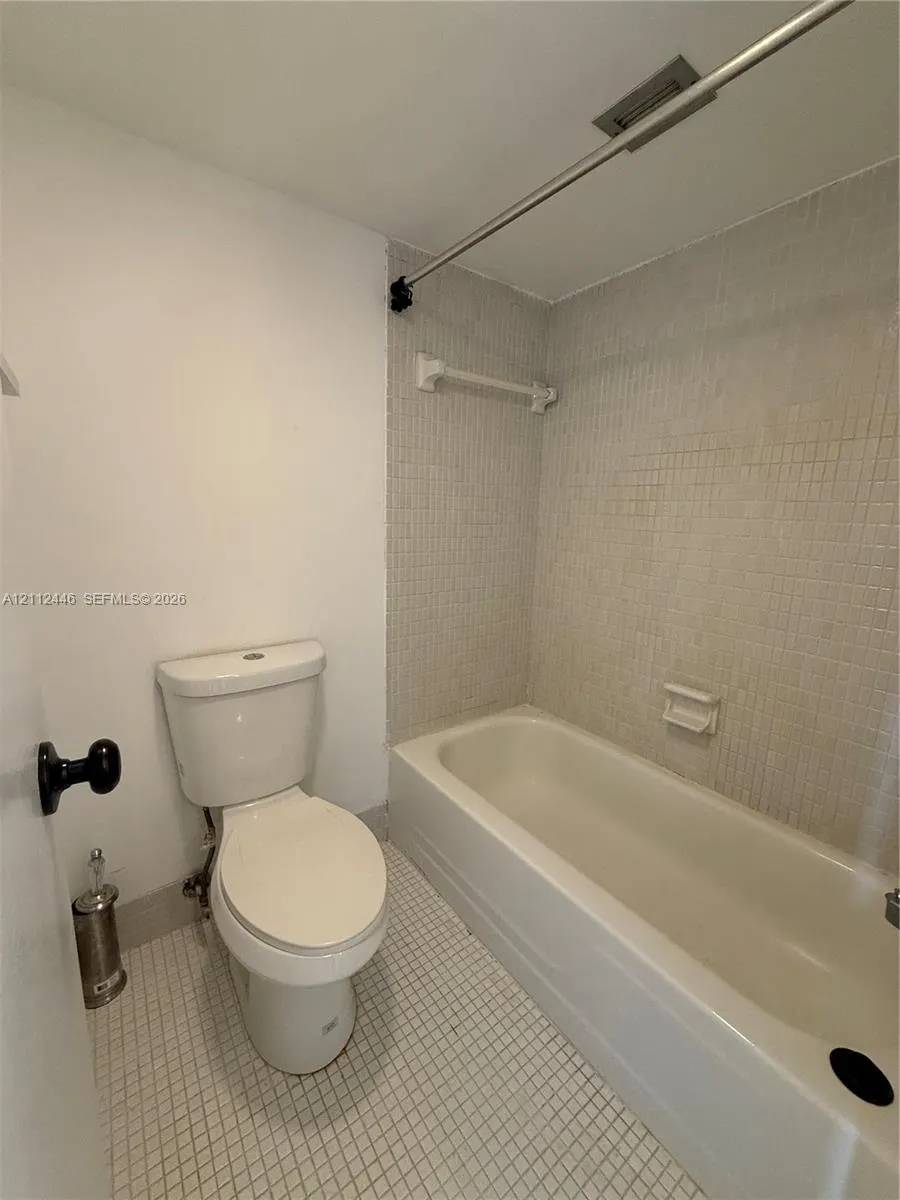6100 S Falls Cir Drive #411