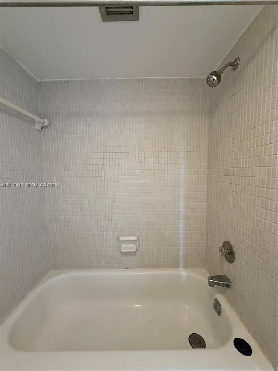 6100 S Falls Cir Drive #411