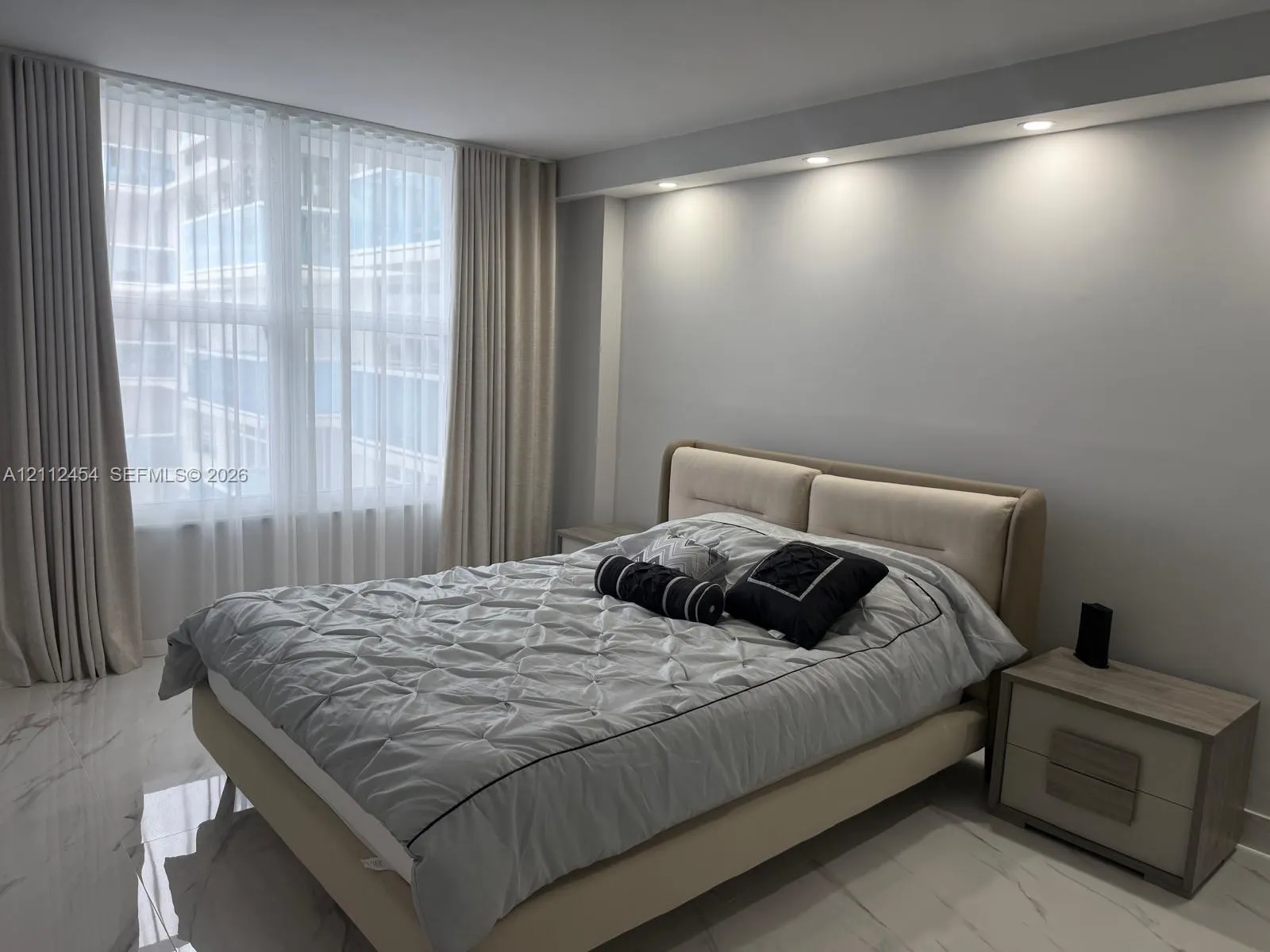3800 S Ocean Drive #1601