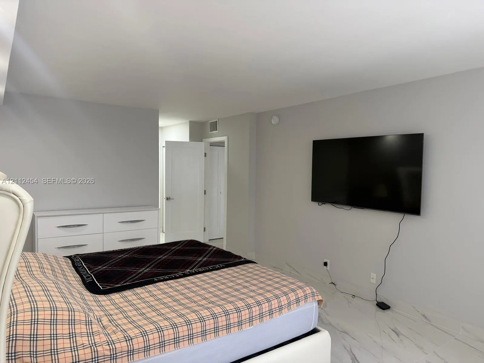 3800 S Ocean Drive #1601