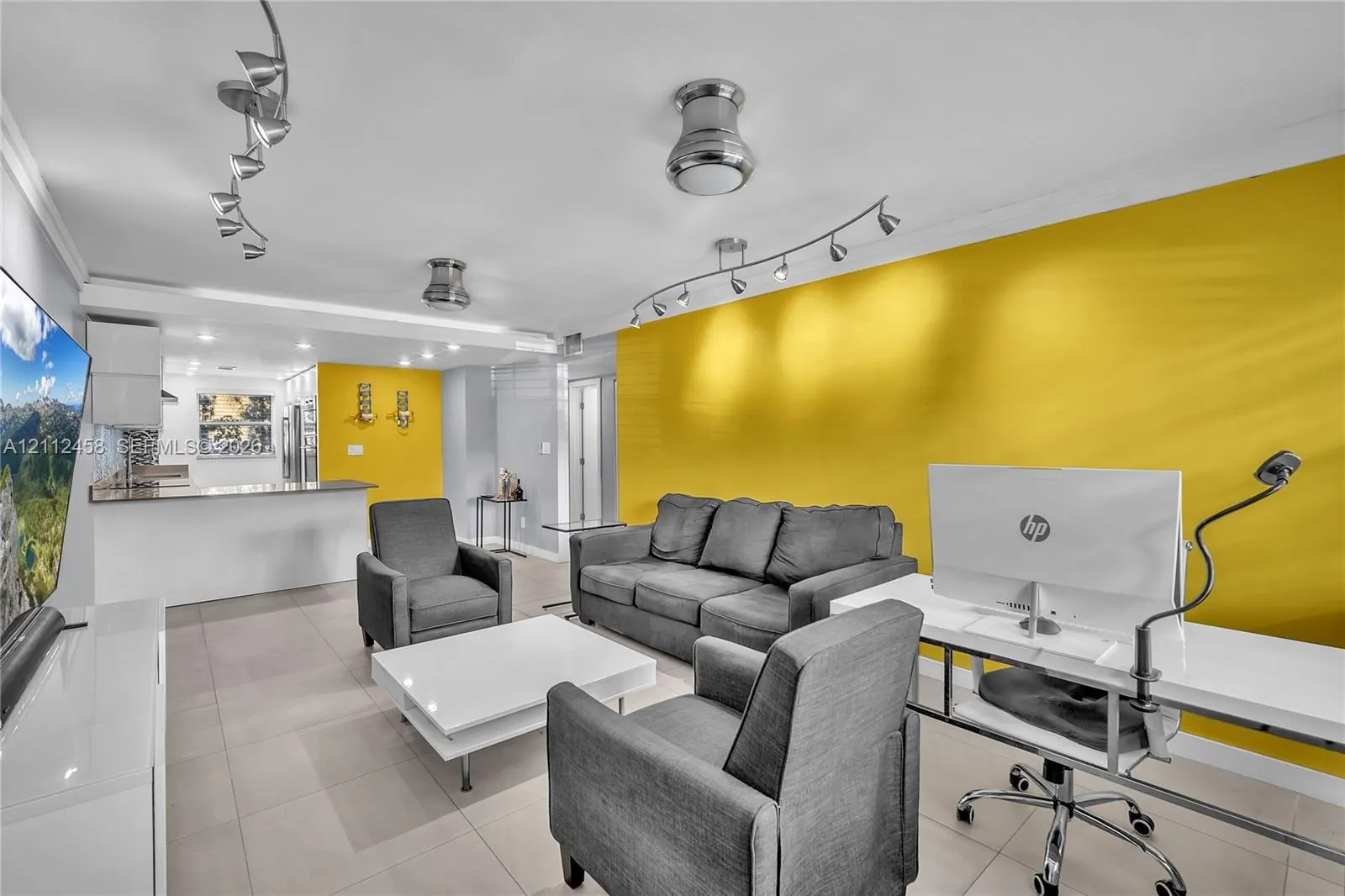 2607 NE 8th Avenue #32