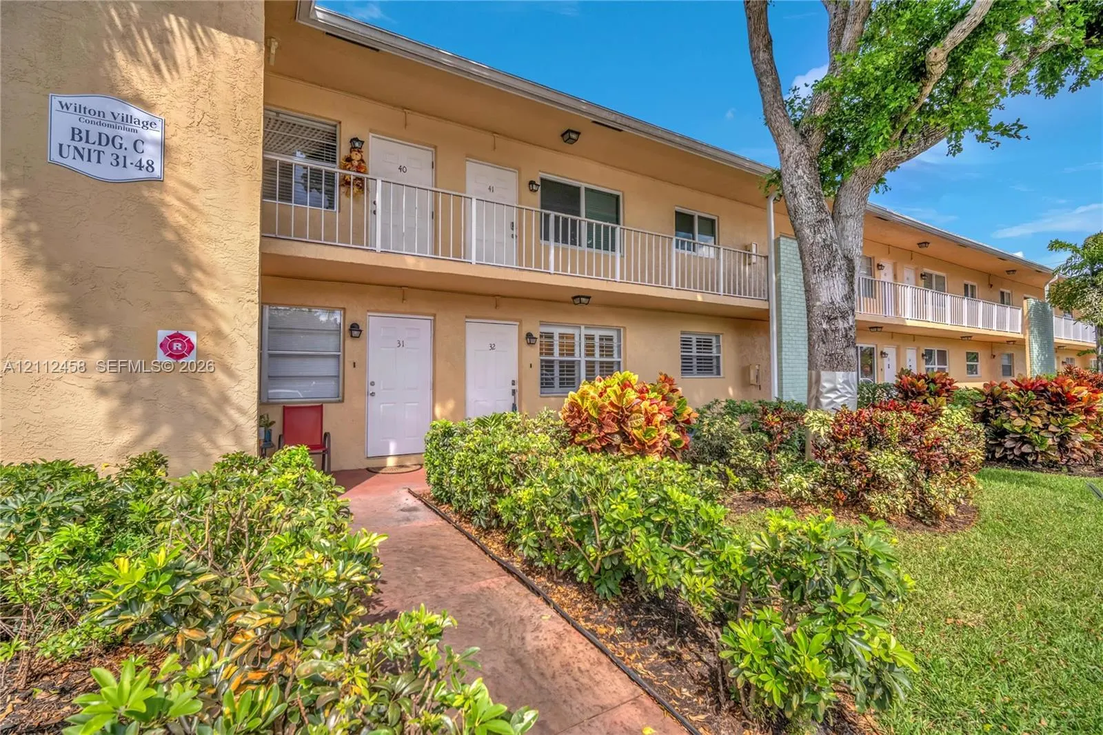2607 NE 8th Avenue #32