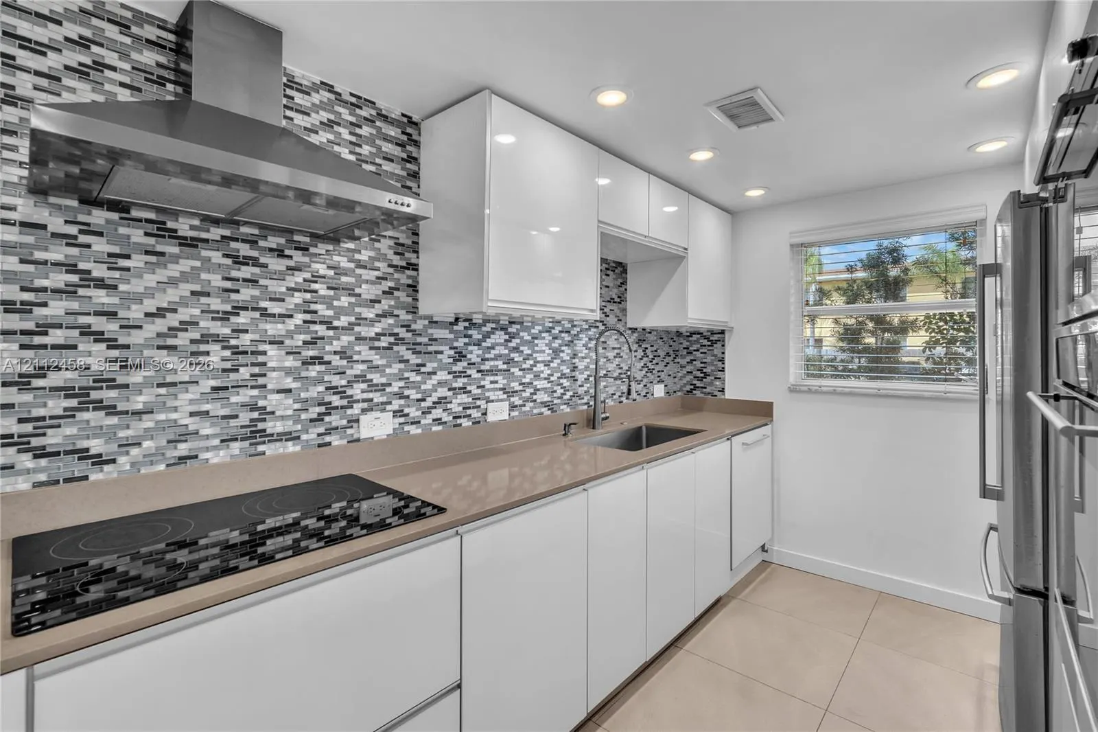 2607 NE 8th Avenue #32