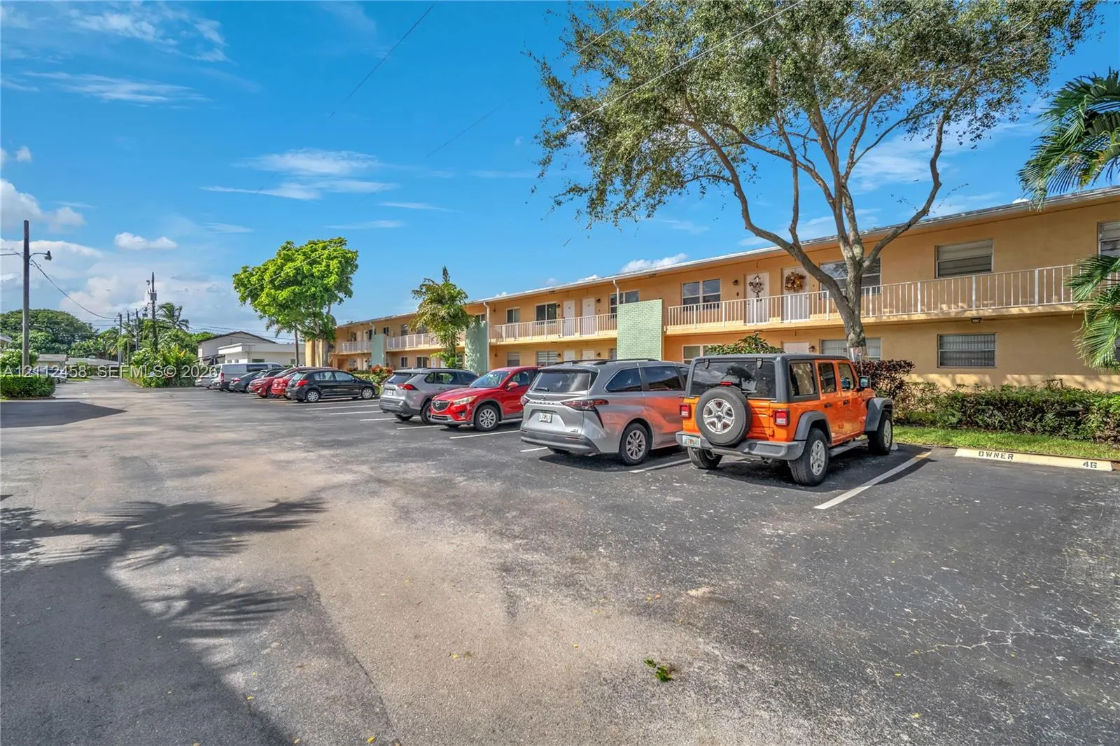 2607 NE 8th Avenue #32