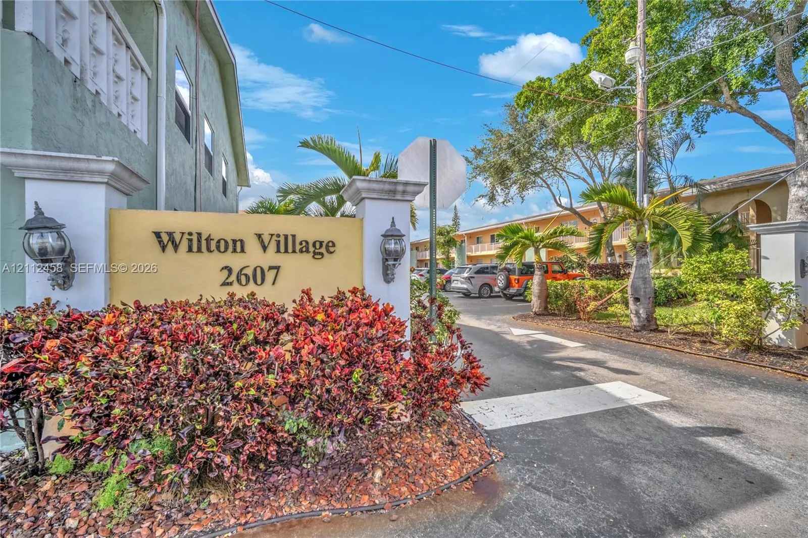 2607 NE 8th Avenue #32