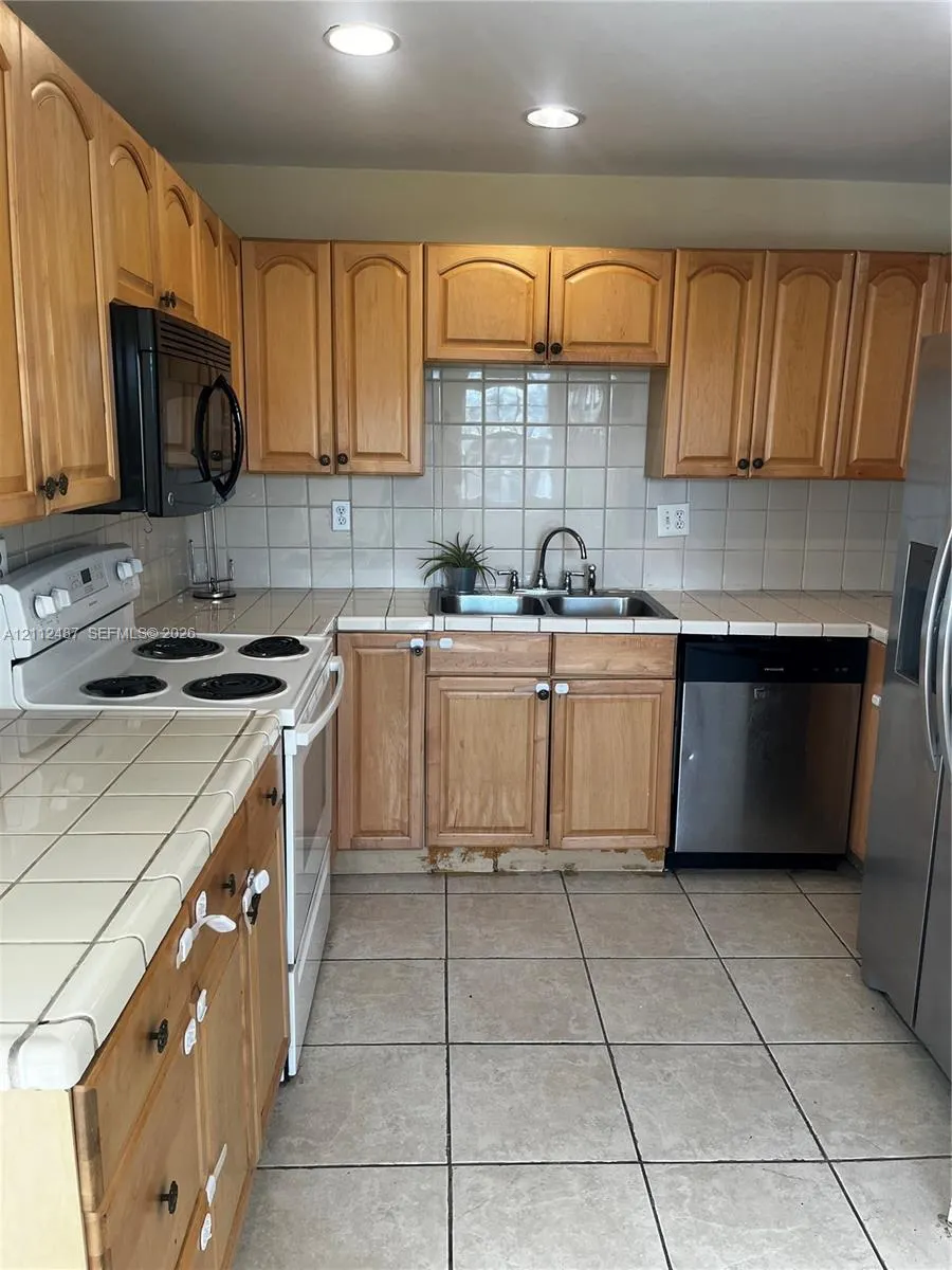 1859 SW 81st Lane #1-27
