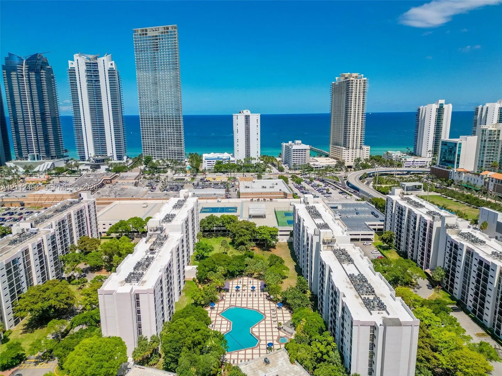 17011 N Bay Road #417