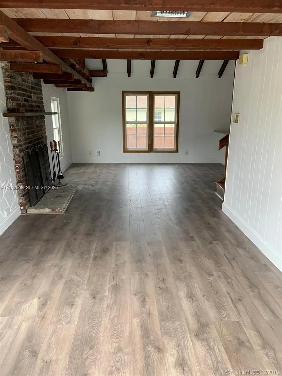 215 4th Street #1