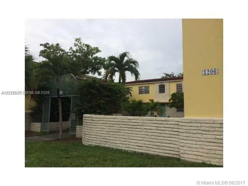 3 Sidonia Avenue #1