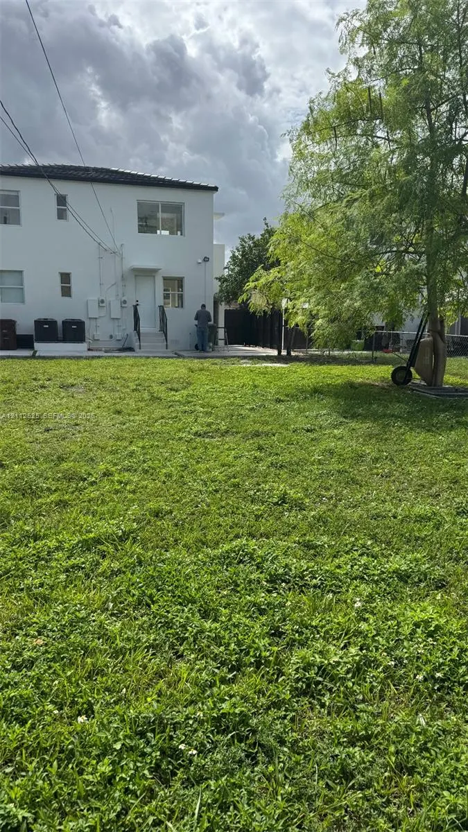 351 E 14th Street #353