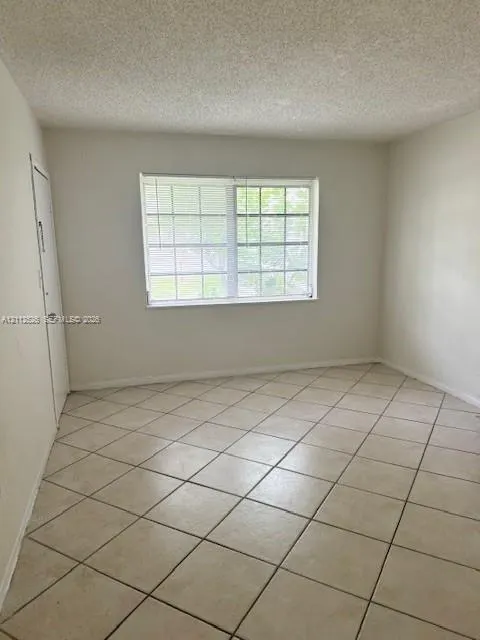 4 Antilla Avenue #2
