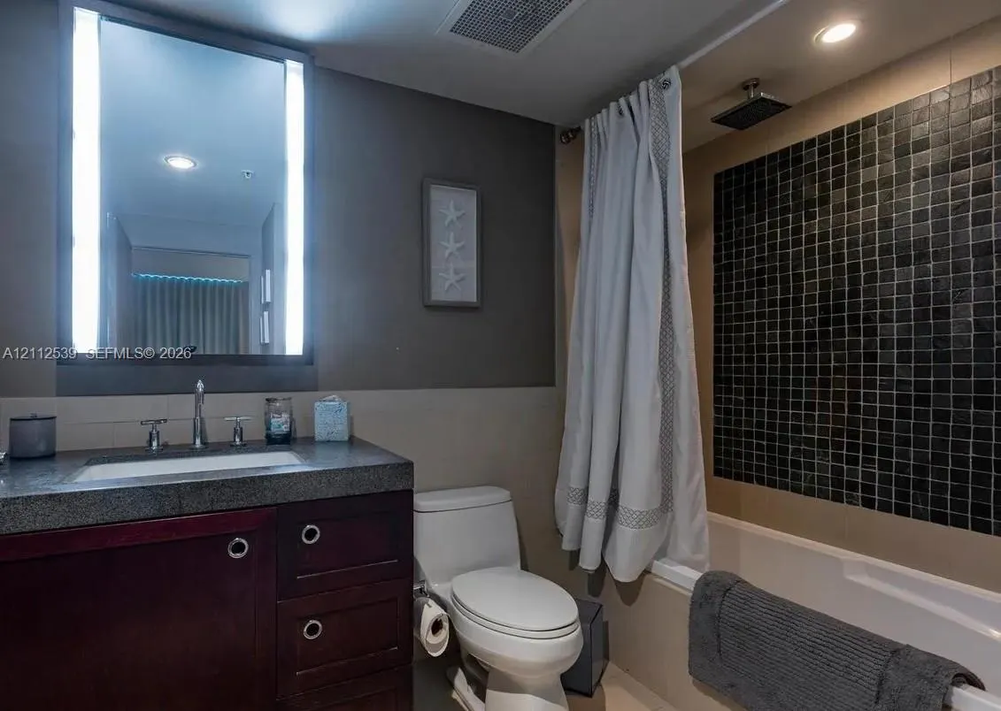 17315 Collins Avenue #705