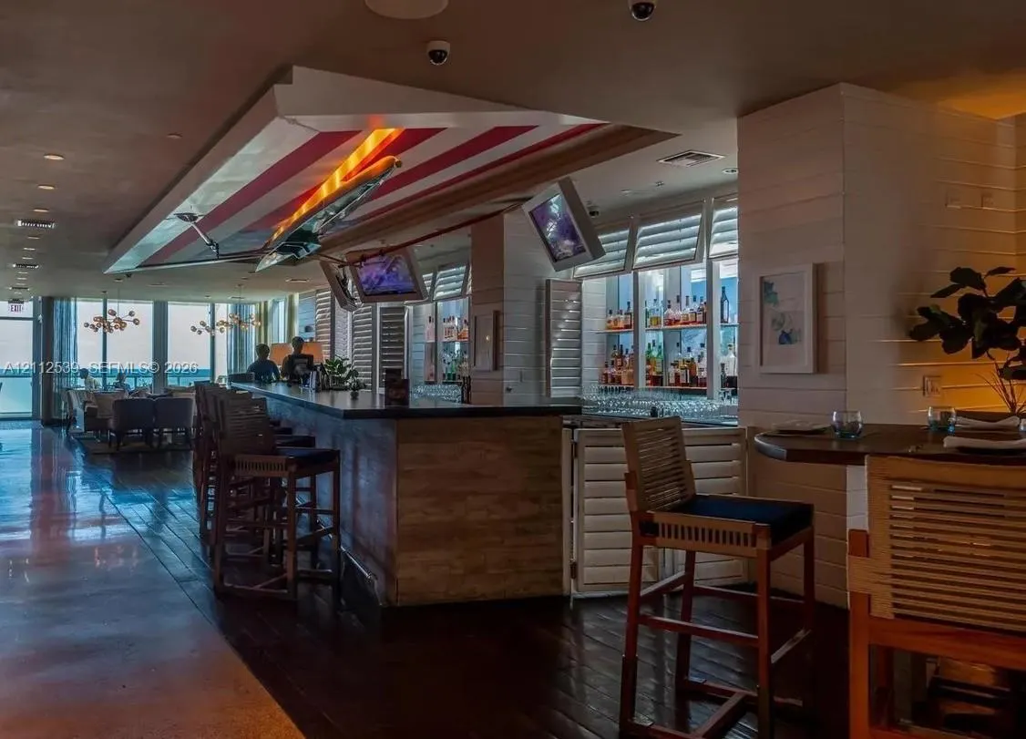 17315 Collins Avenue #705