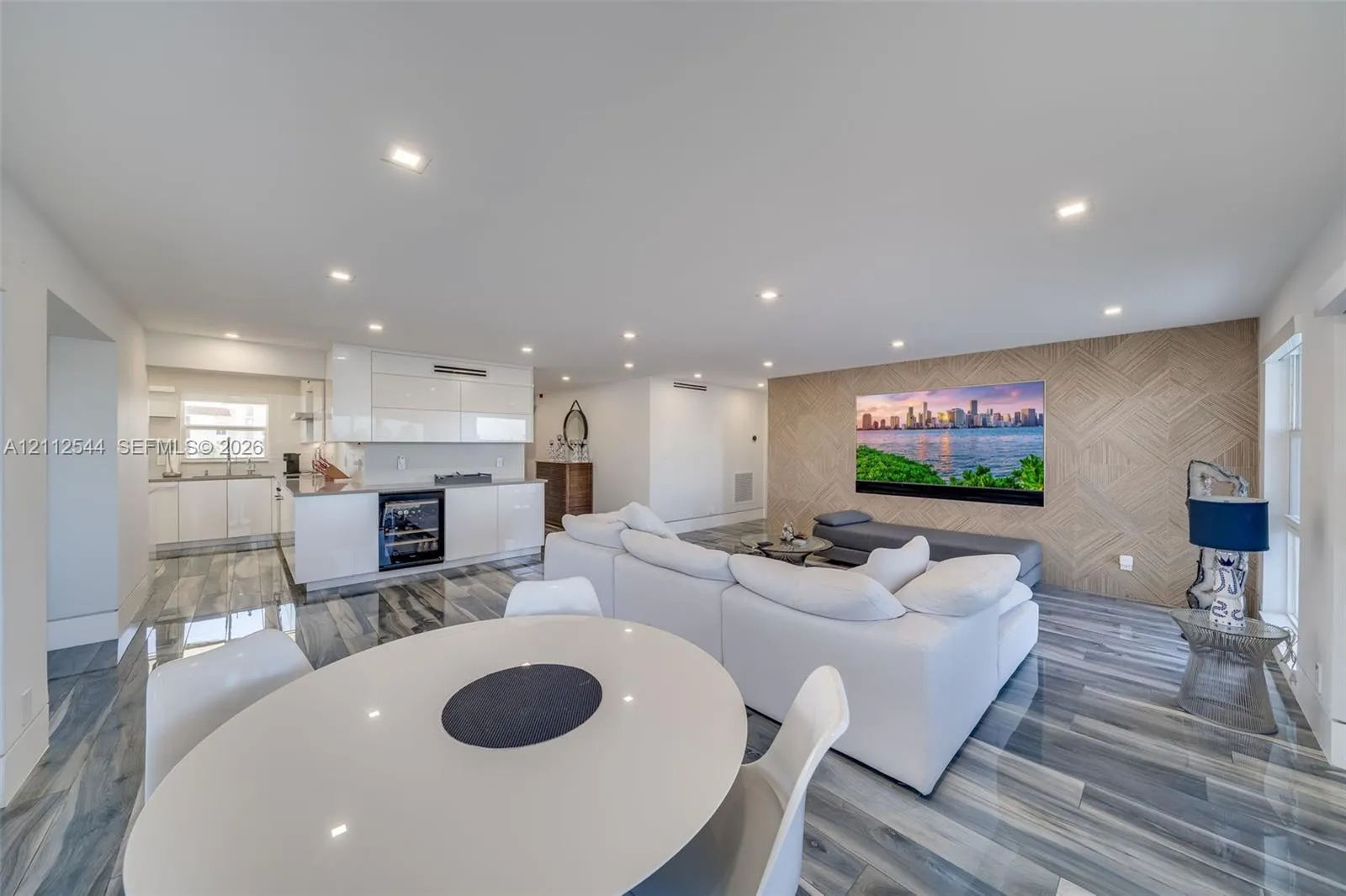 2871 N Ocean Boulevard #R360