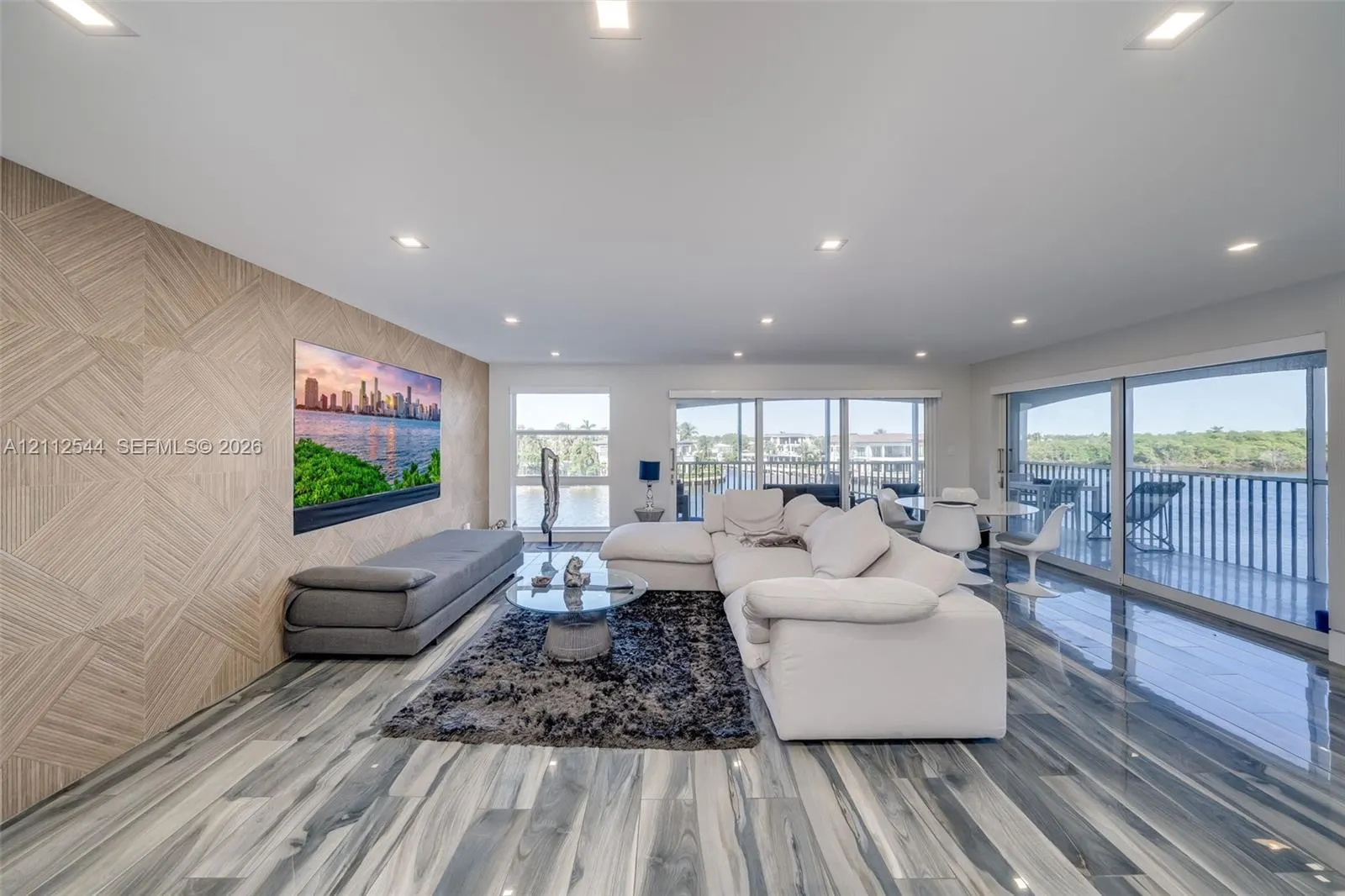 2871 N Ocean Boulevard #R360