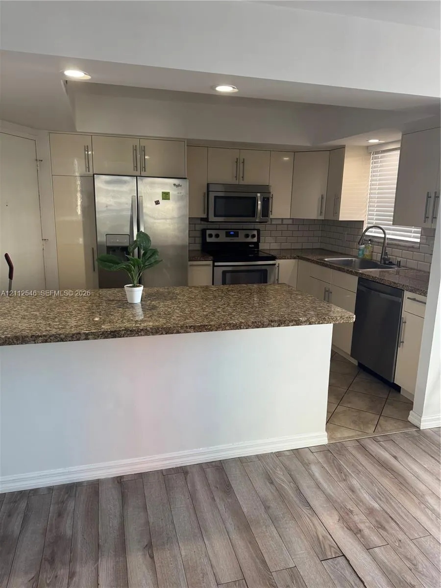 1301 NE Miami Gardens Drive #515W