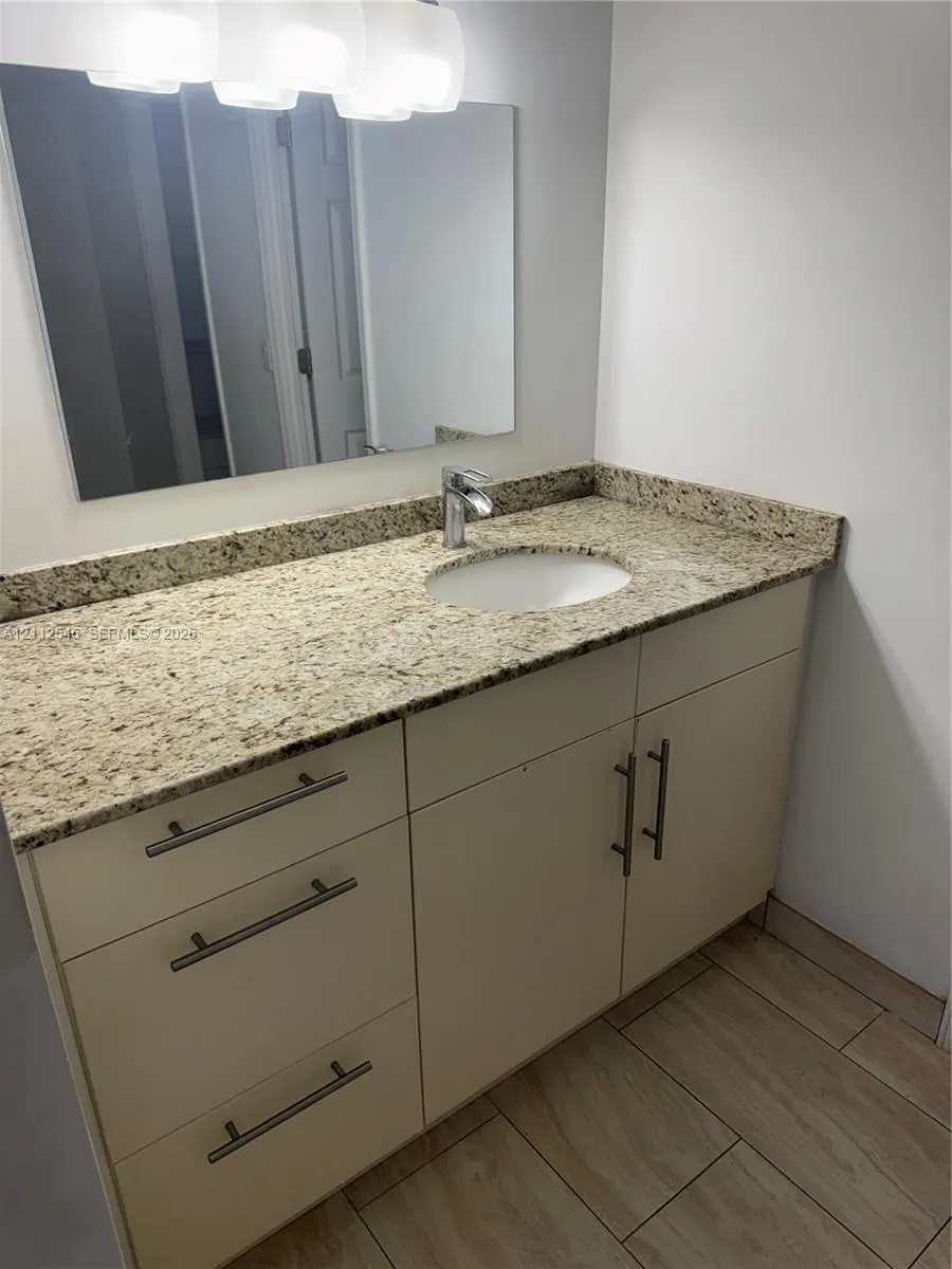 1301 NE Miami Gardens Drive #515W
