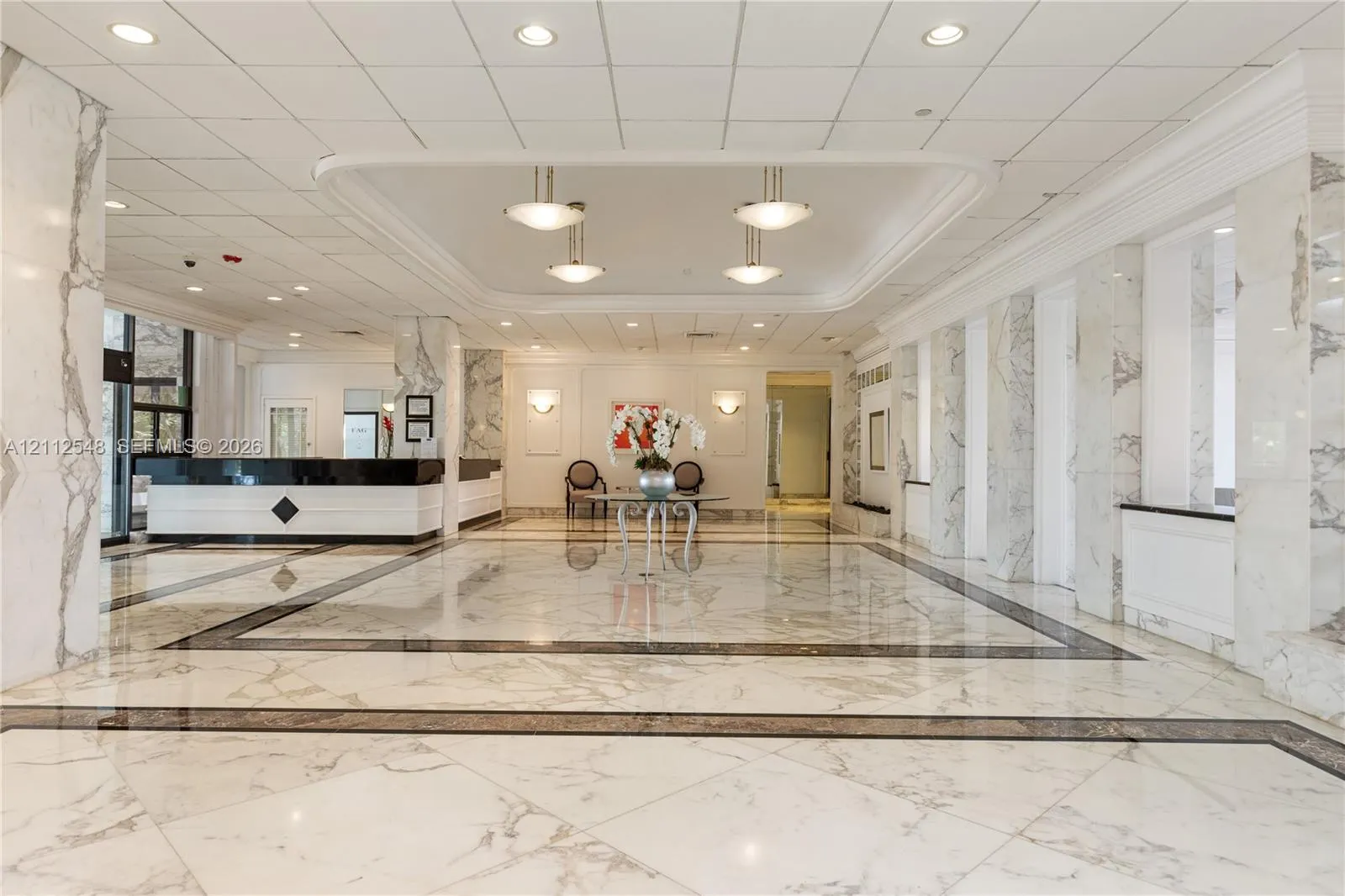 5700 Collins Avenue #10D