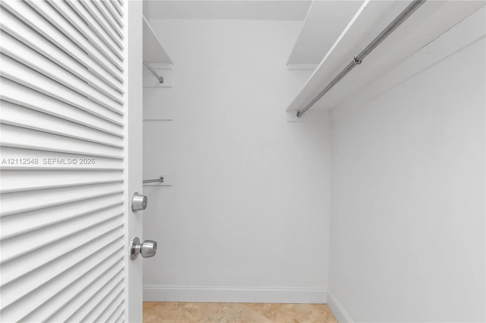 5700 Collins Avenue #10D