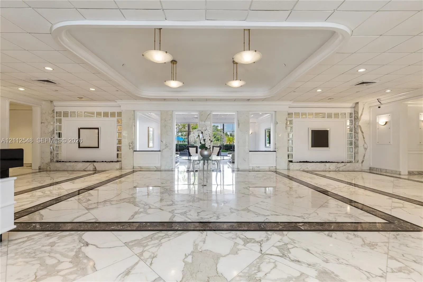 5700 Collins Avenue #10D