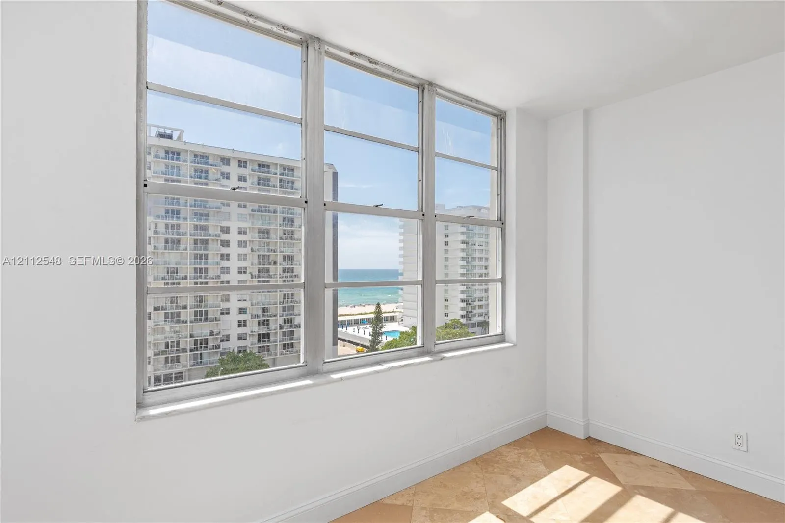 5700 Collins Avenue #10D