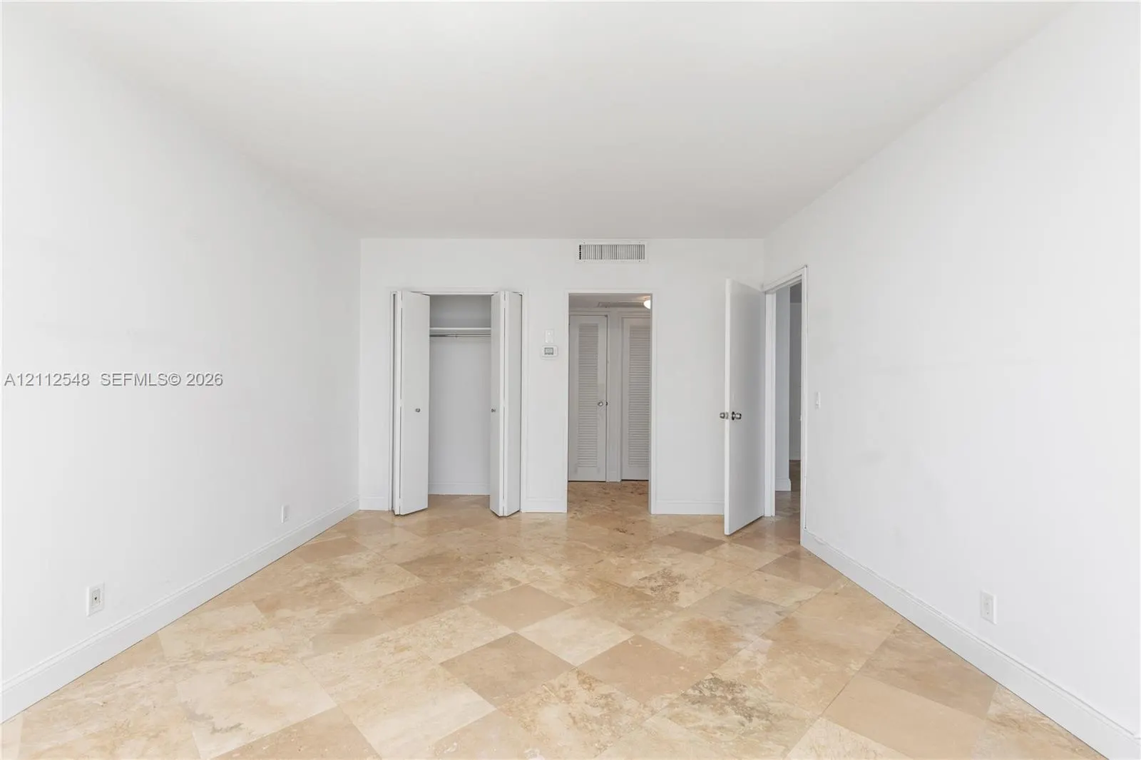 5700 Collins Avenue #10D