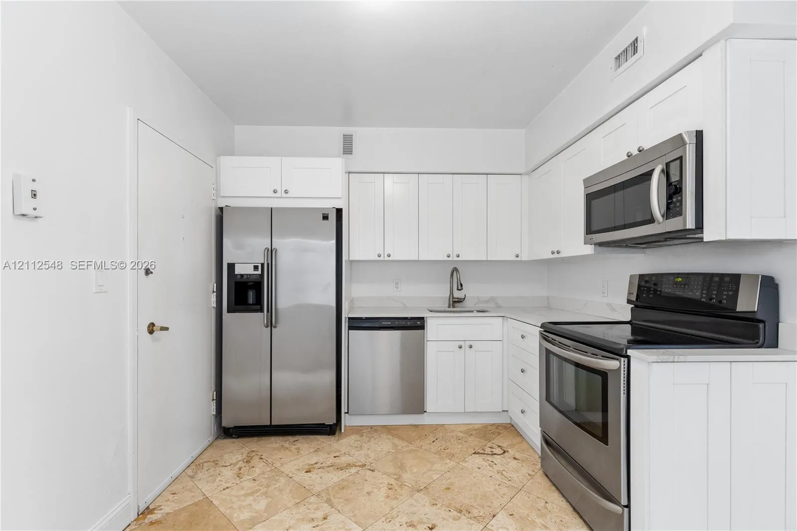 5700 Collins Avenue #10D
