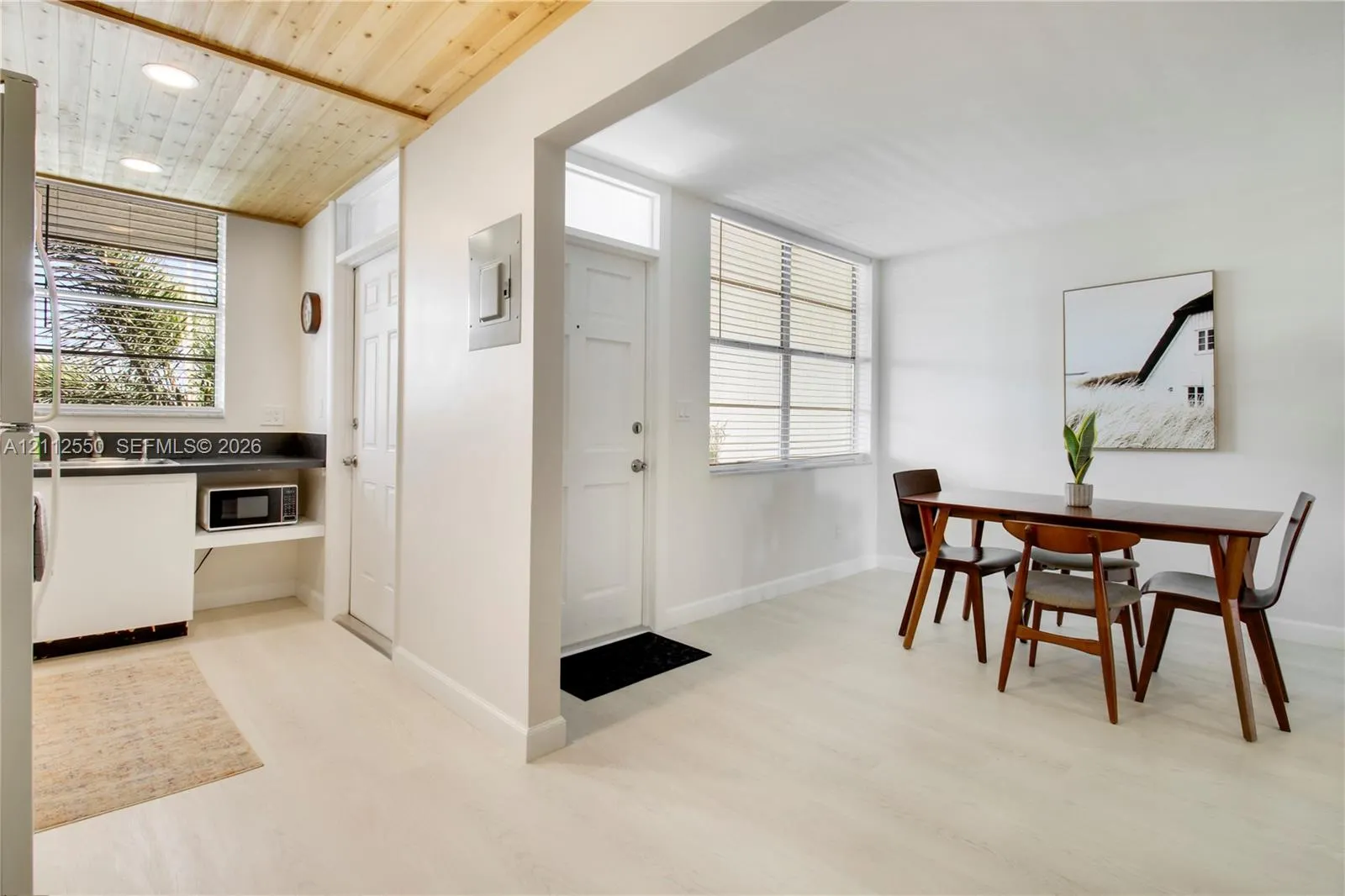 109 Paradise Harbour Boulevard #406