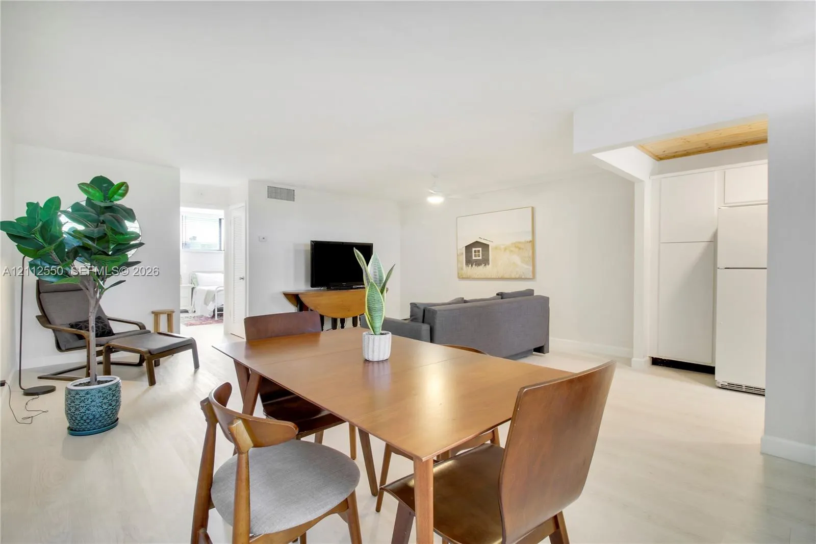 109 Paradise Harbour Boulevard #406
