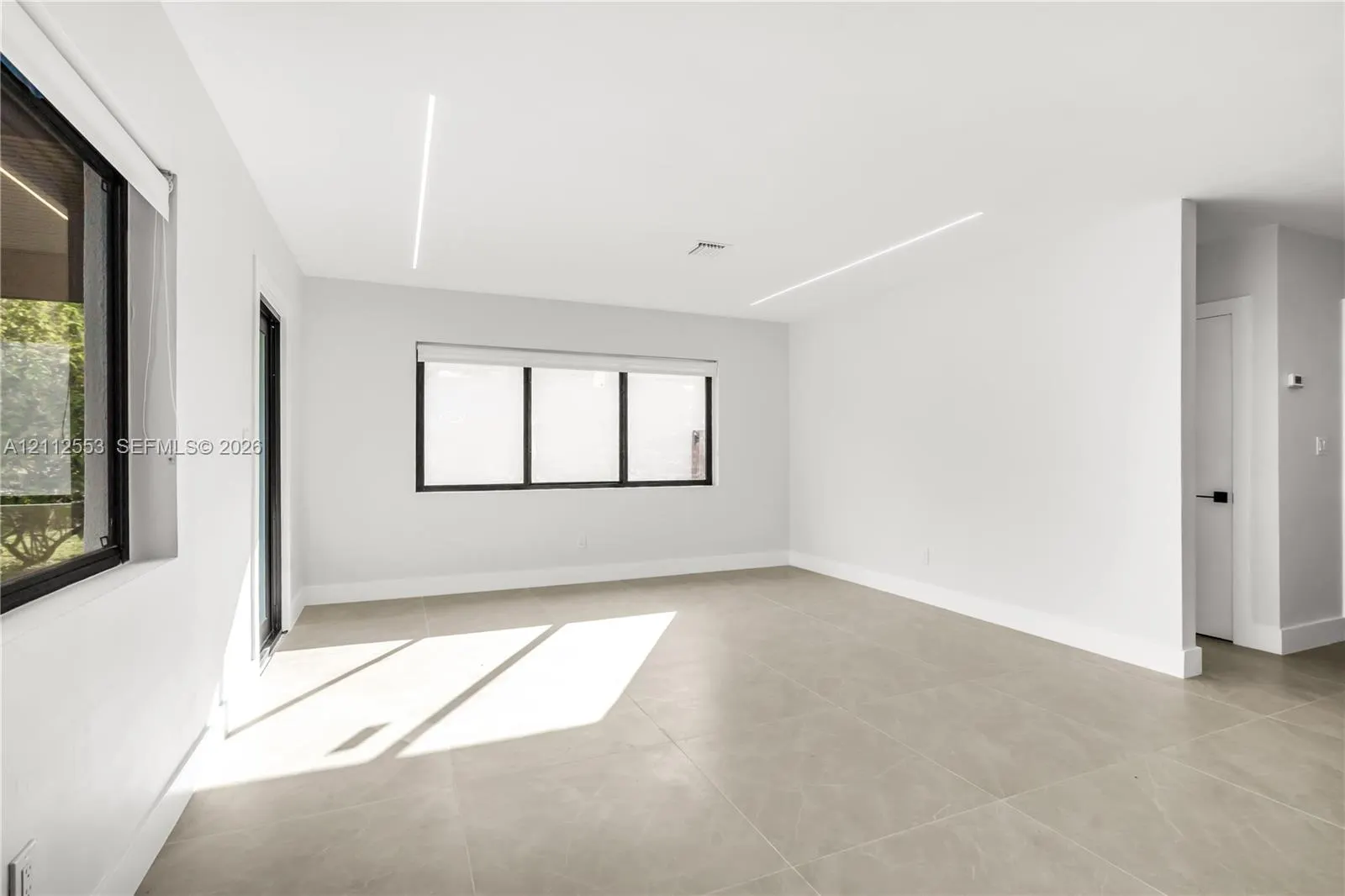 1410 NE 161st Street