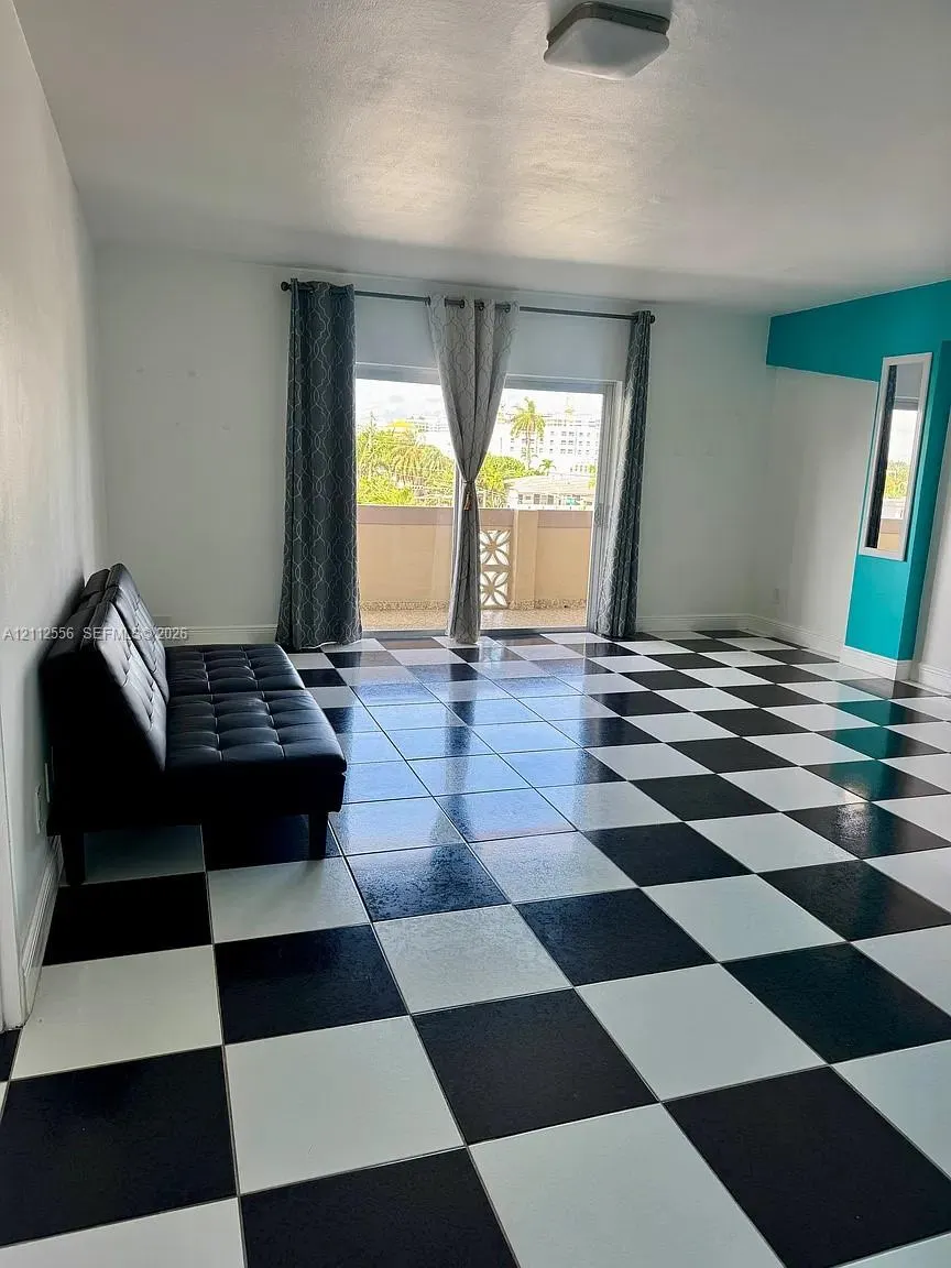 8400 Byron Avenue #4E