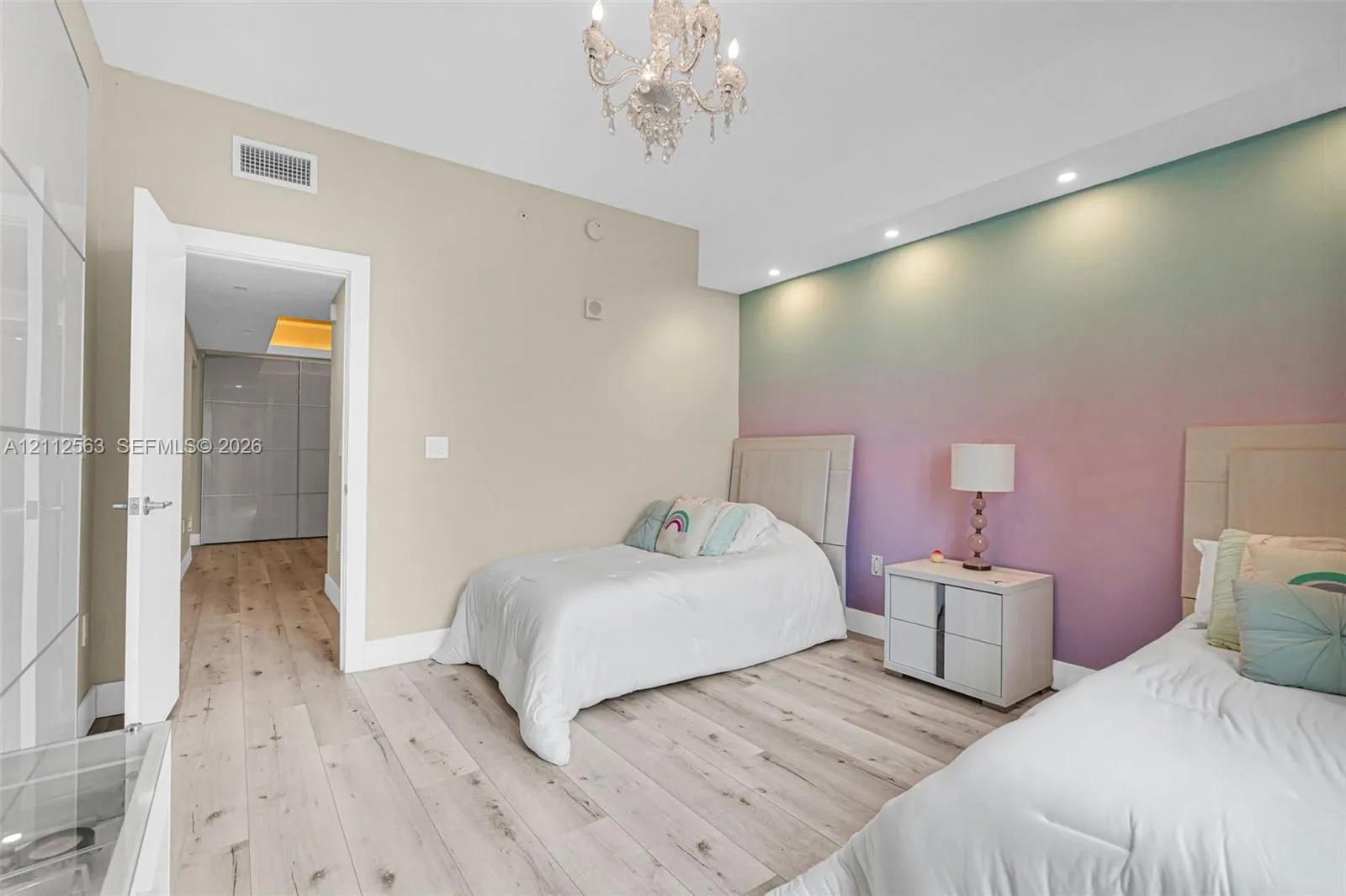 3330 NE 190th Street #2016