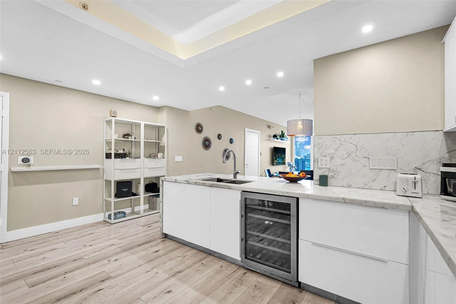 3330 NE 190th Street #2016