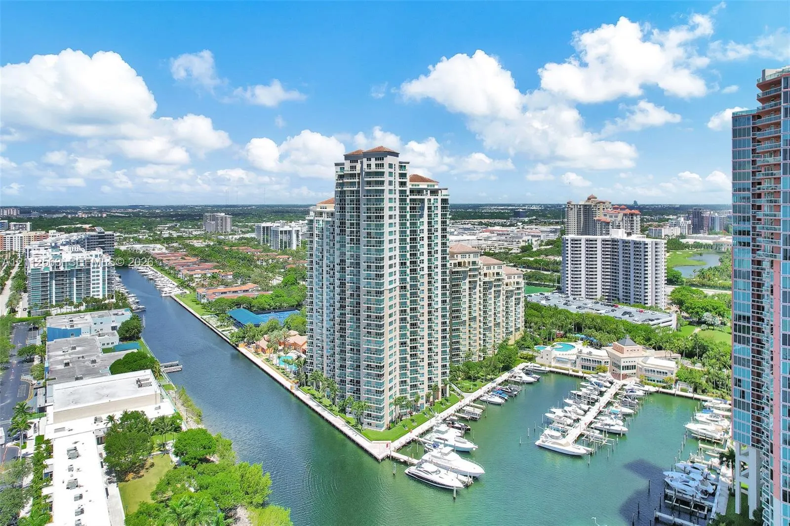 3330 NE 190th Street #2016