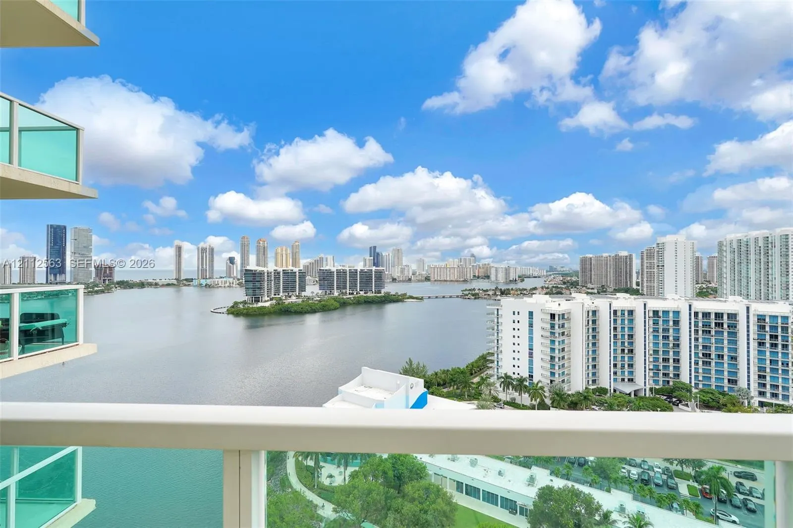 3330 NE 190th Street #2016