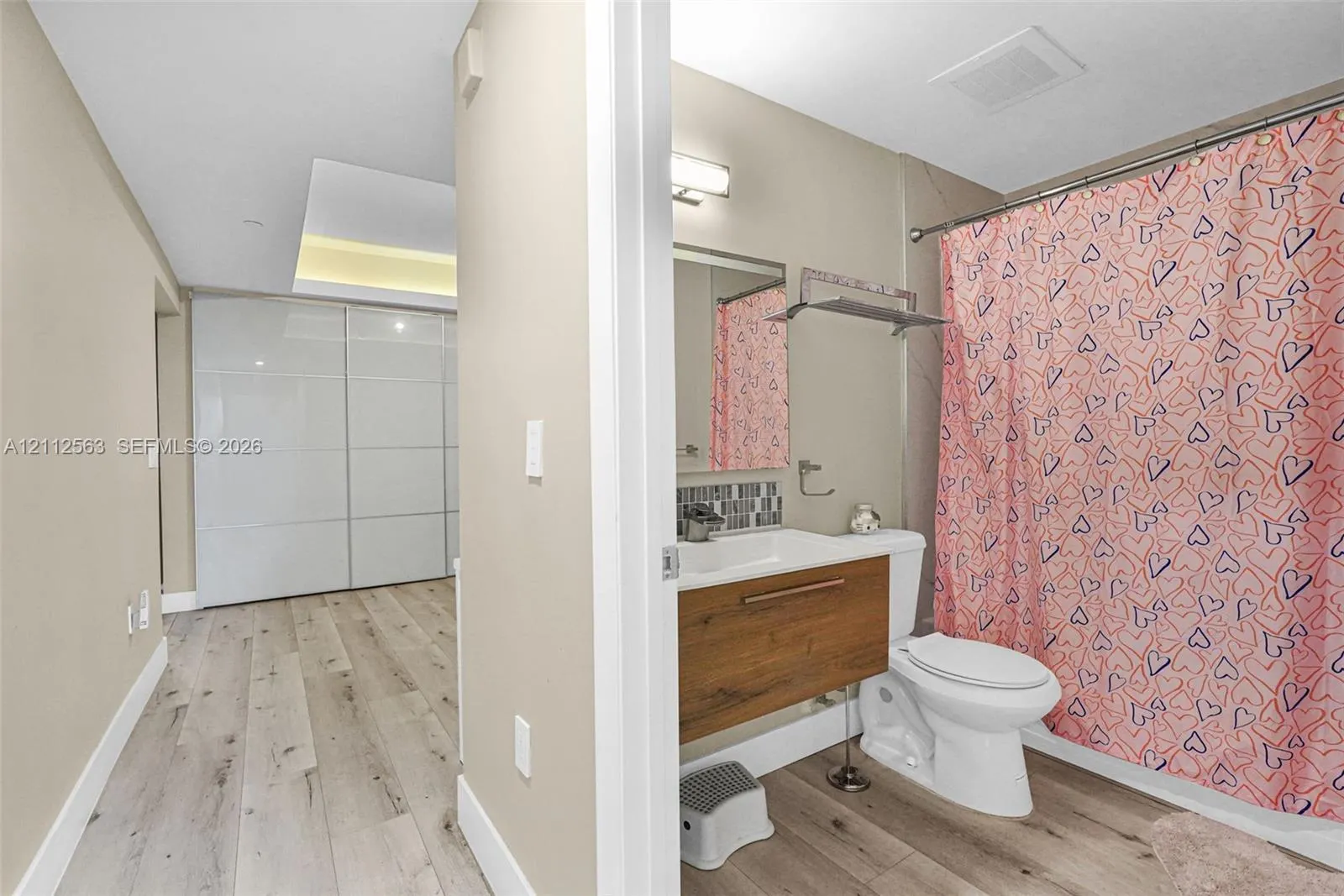 3330 NE 190th Street #2016