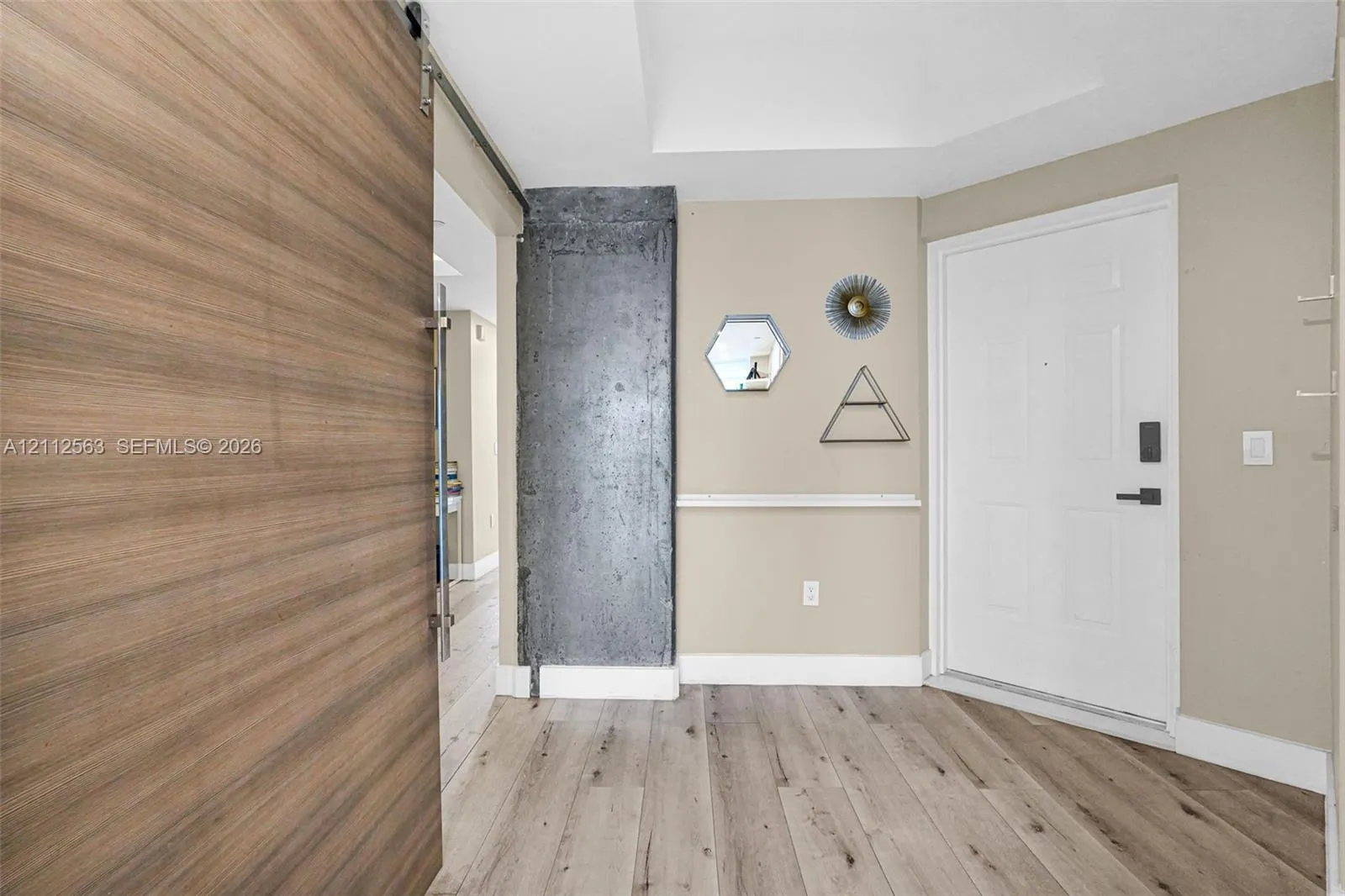 3330 NE 190th Street #2016