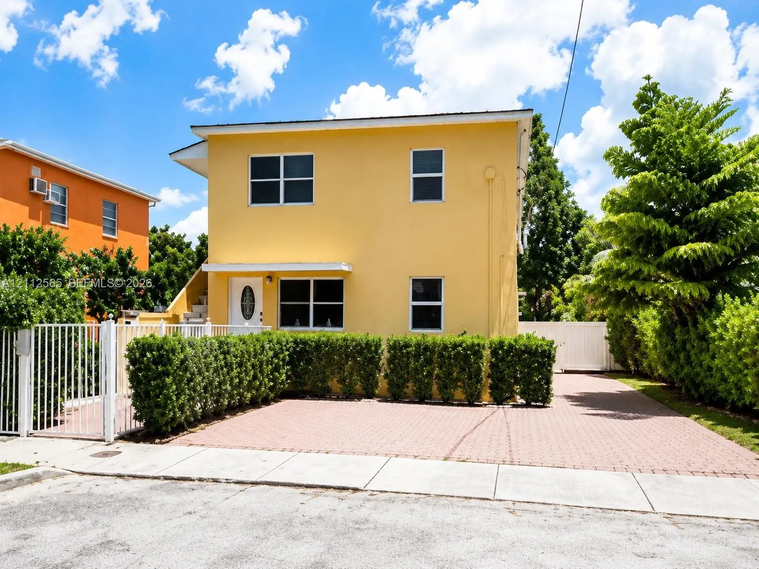 984 SW 9th Street #2
