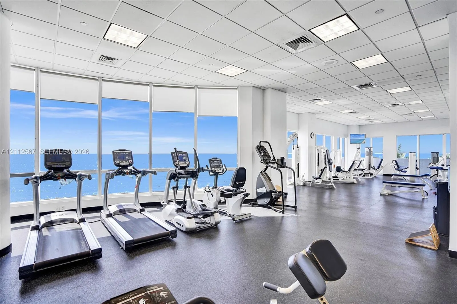 6365 Collins Avenue #3208