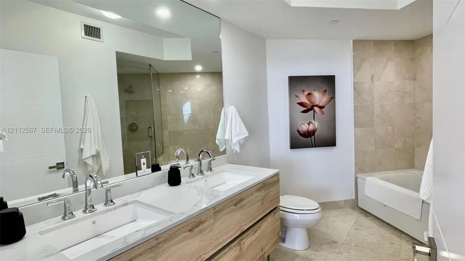 6365 Collins Avenue #3208