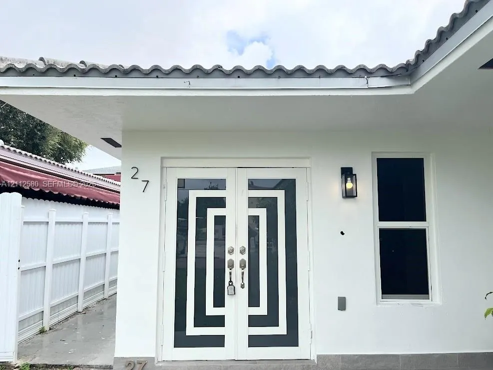 27 NW 51st Avenue #27
