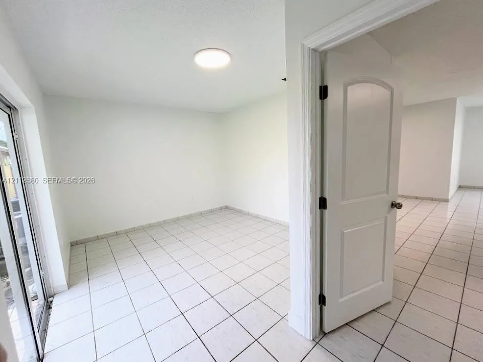 27 NW 51st Avenue #27