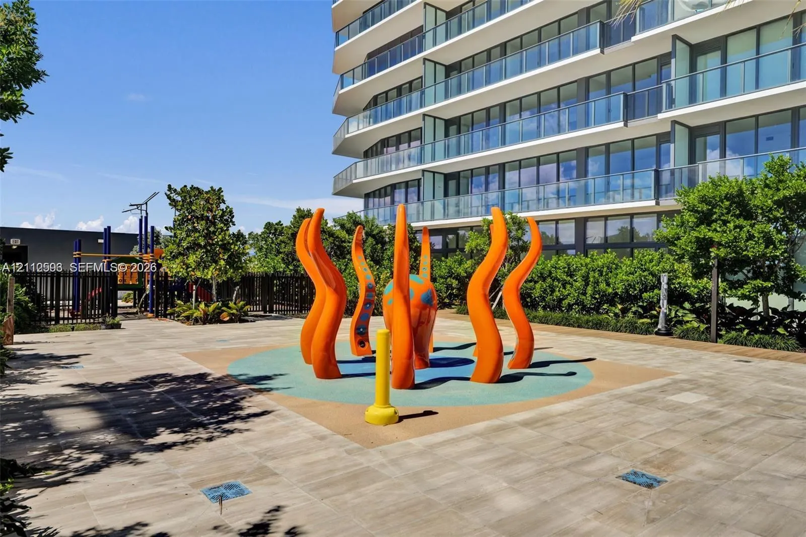 1170 E Hallandale #901