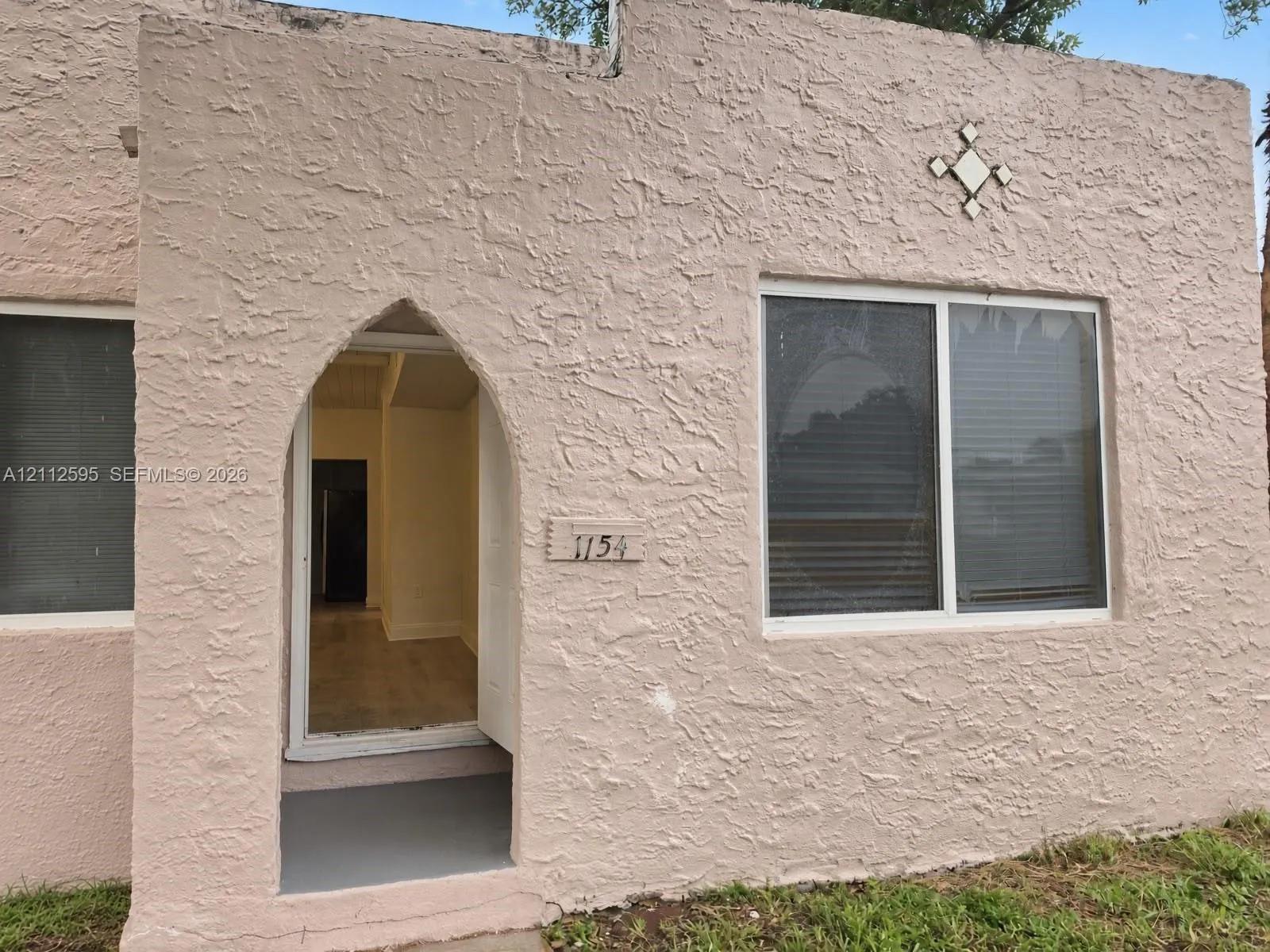 1154 W 25th Street #1154