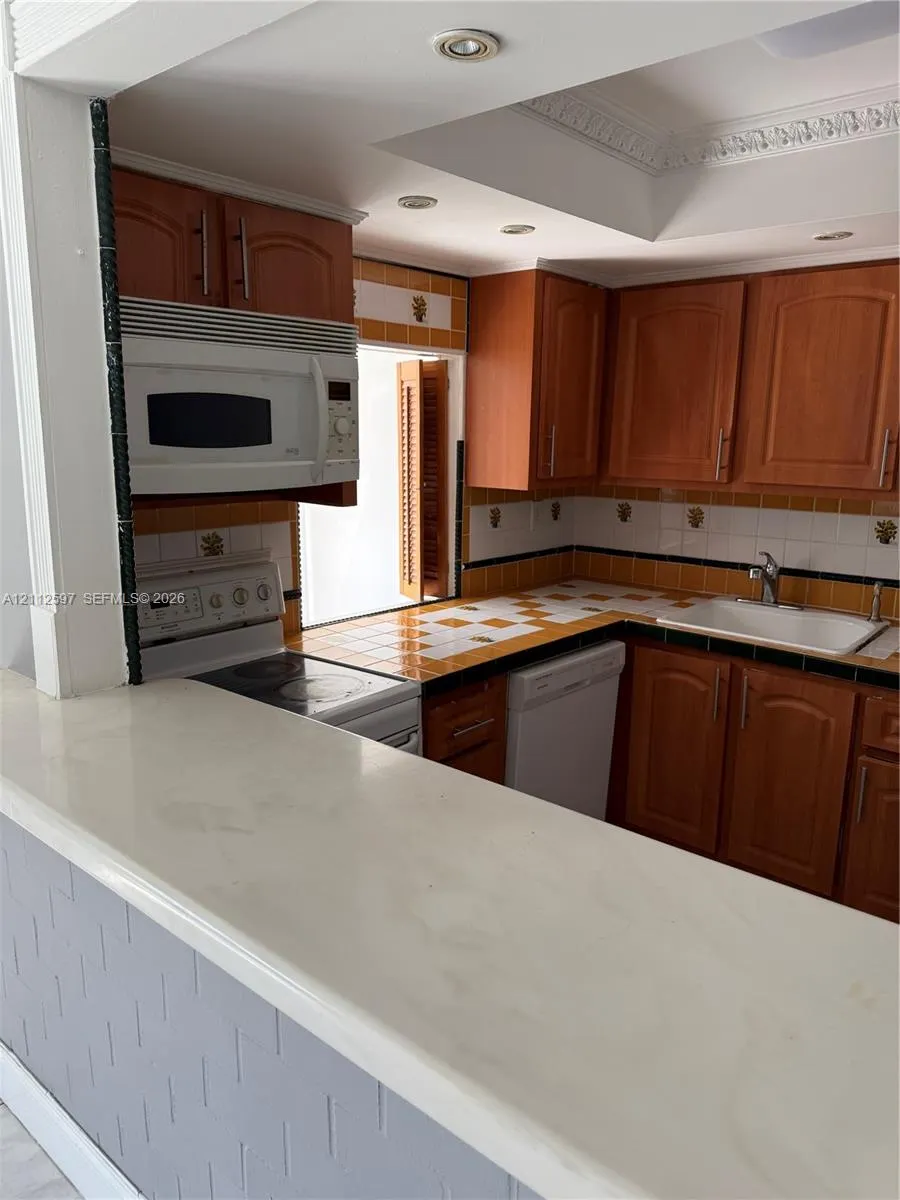 210 172 Street #326