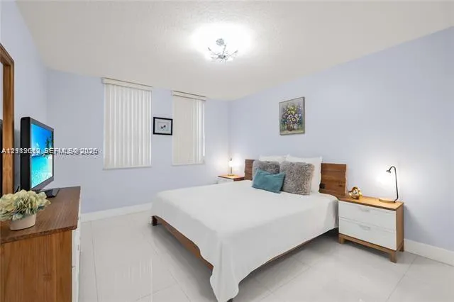 2080 S Ocean Drive #202