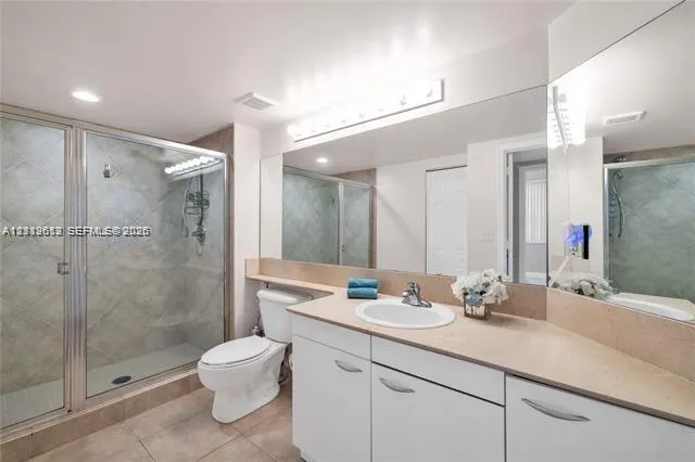 2080 S Ocean Drive #202