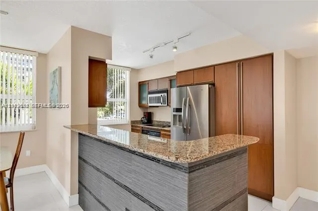 2080 S Ocean Drive #202