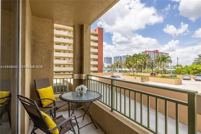 2080 S Ocean Drive #202